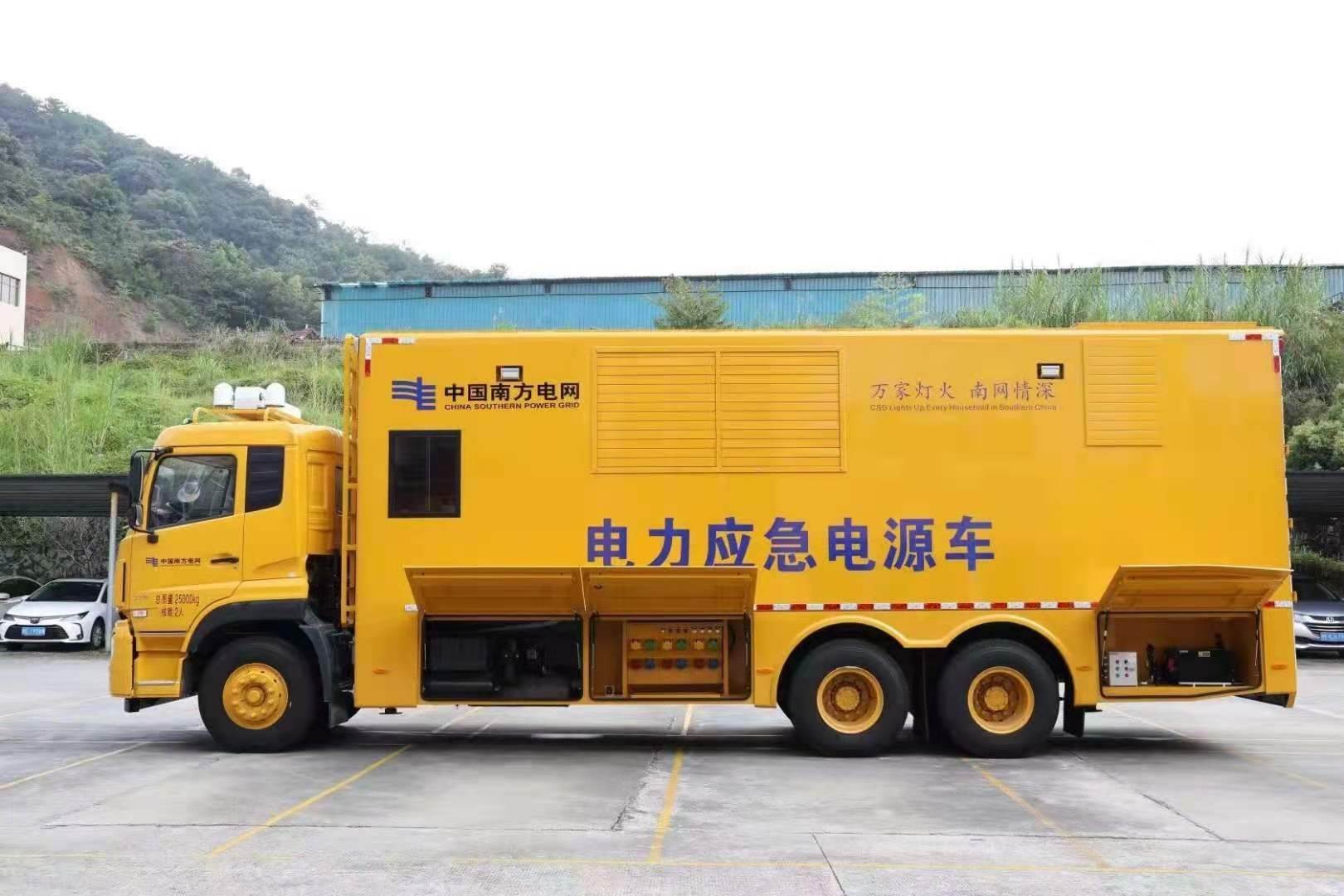 阿克苏安康大型柴油发电机发电车UPS电源出租租赁